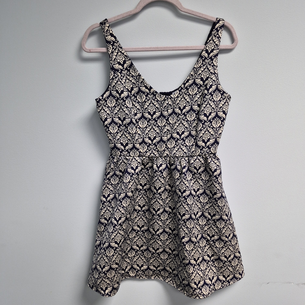 JUN & IVY Navy and Cream Damask Sleeveless Dress